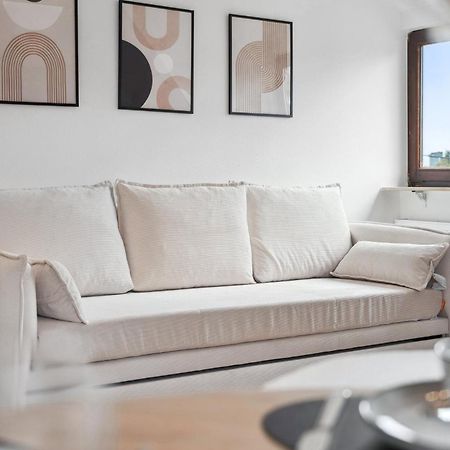 Malu Rooms - Top Lage, Kostenloser Parkplatz, Klima, Netflix, 24H Checkin Ludwigsburg Exterior foto
