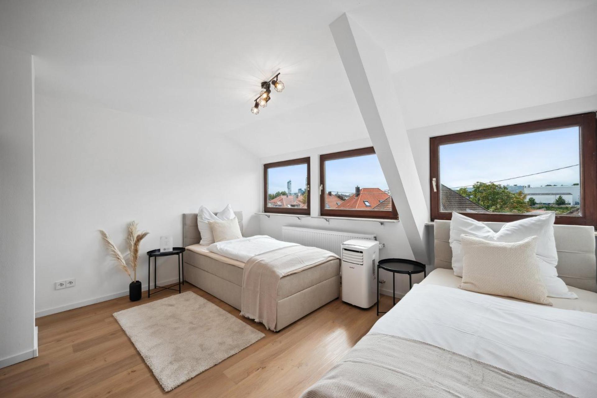 Malu Rooms - Top Lage, Kostenloser Parkplatz, Klima, Netflix, 24H Checkin Ludwigsburg Exterior foto